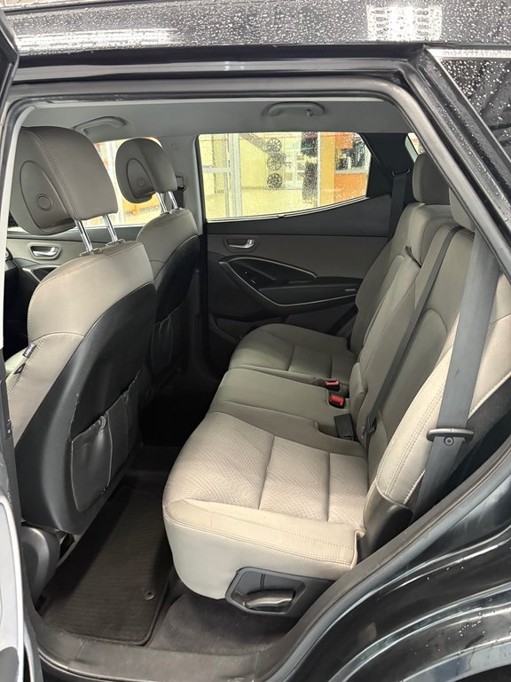 2013 Hyundai Santa Fe Premium in Cowansville, Quebec - 15 - w1024h768px