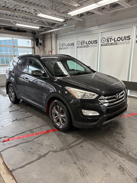 2013 Hyundai Santa Fe Premium in Cowansville, Quebec - 1 - w1024h768px