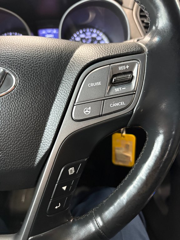 2013 Hyundai Santa Fe Premium in Cowansville, Quebec - 31 - w1024h768px