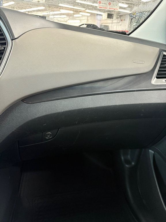 2013 Hyundai Santa Fe Premium in Cowansville, Quebec - 23 - w1024h768px