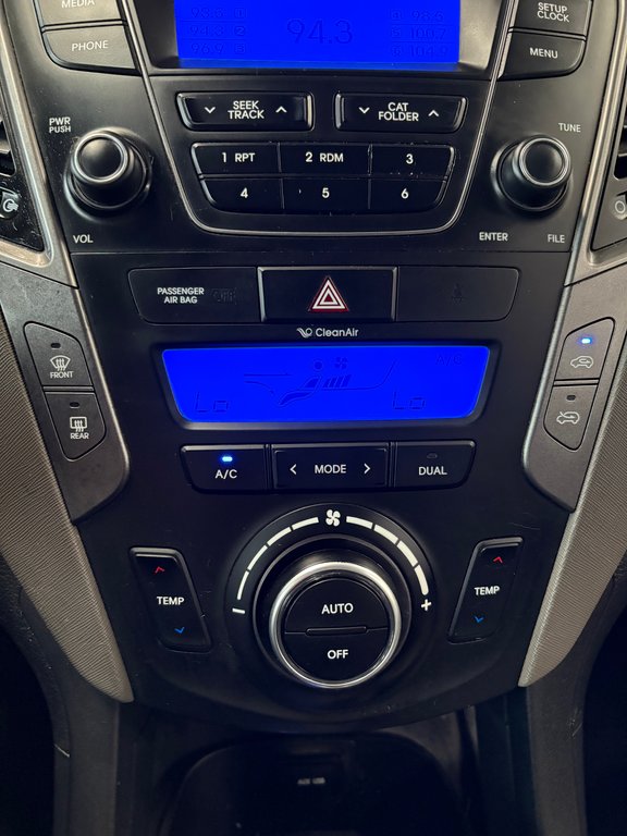 2013 Hyundai Santa Fe Premium in Cowansville, Quebec - 26 - w1024h768px