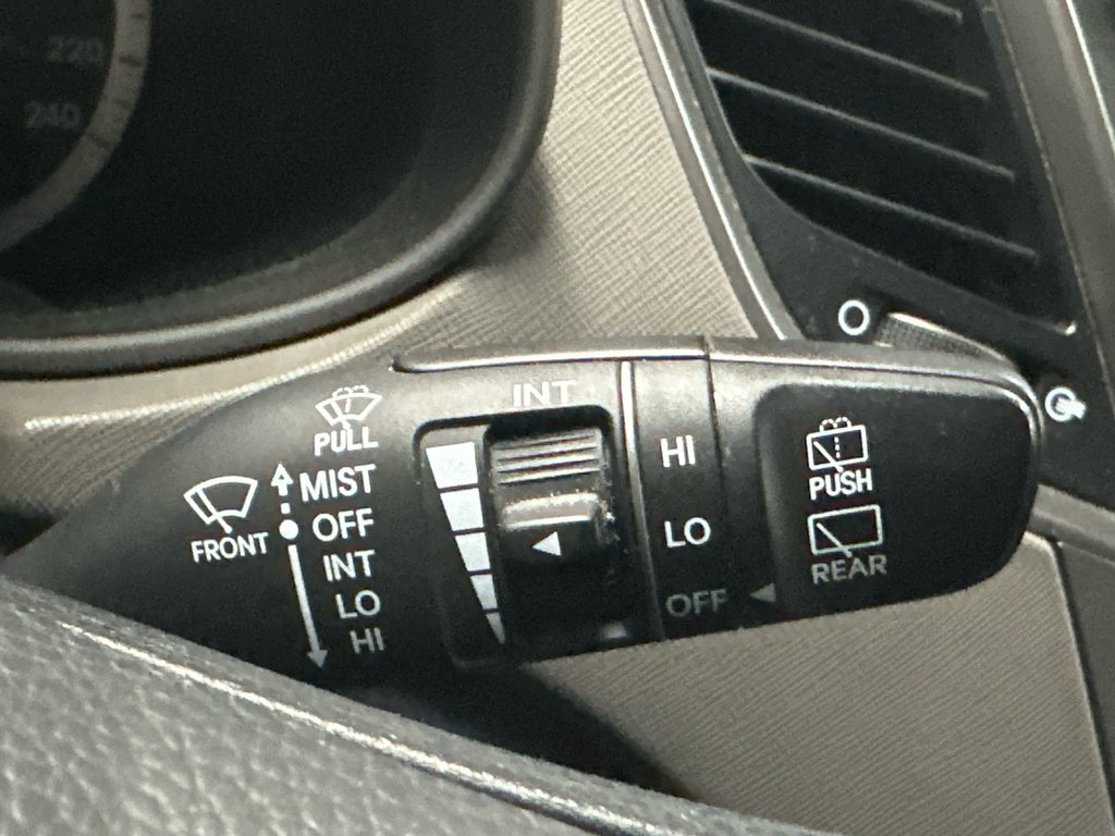 2013 Hyundai Santa Fe Sport Premium AWD in Cowansville, Quebec - 25 - w1024h768px