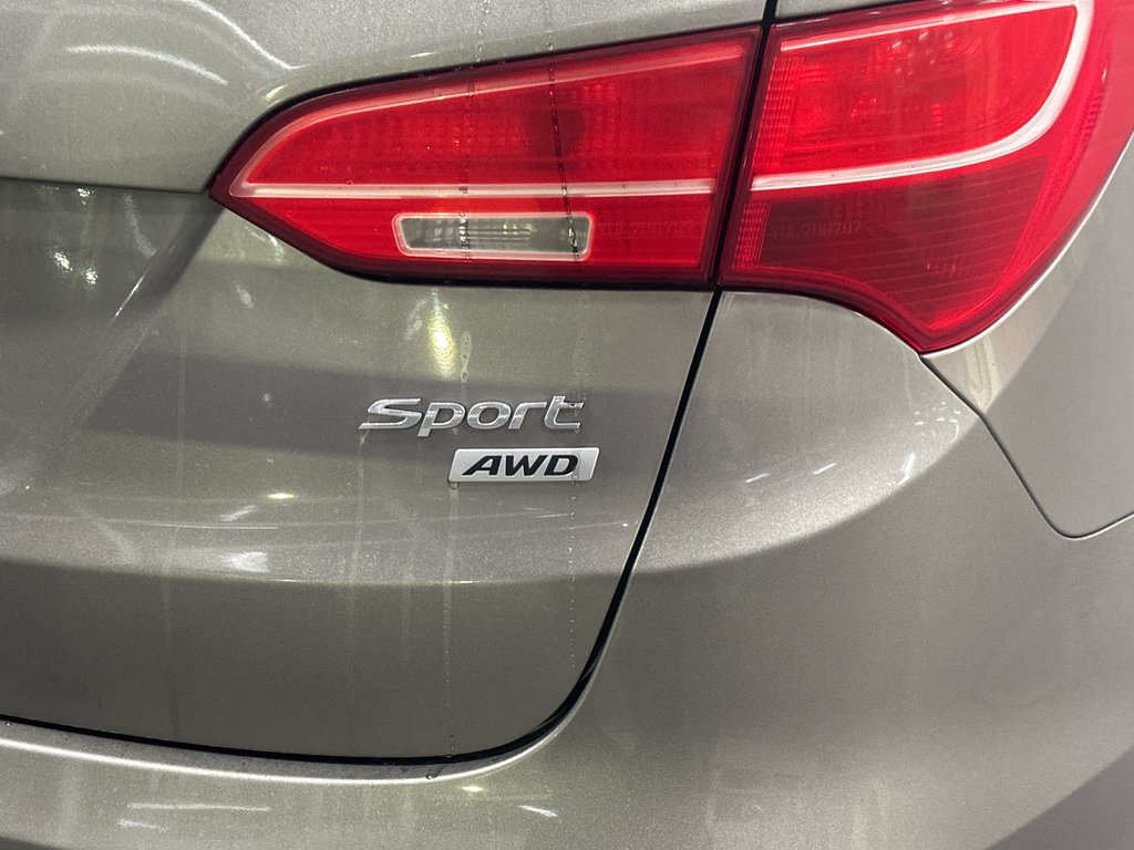 2013 Hyundai Santa Fe Sport Premium AWD in Cowansville, Quebec - 6 - w1024h768px