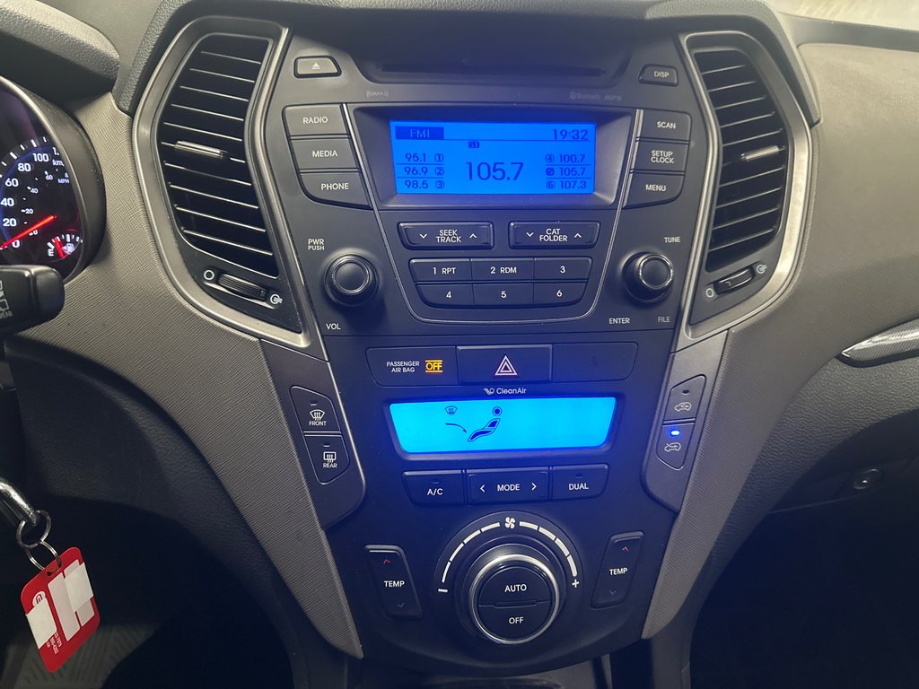 2013 Hyundai Santa Fe Sport Premium AWD in Cowansville, Quebec - 18 - w1024h768px