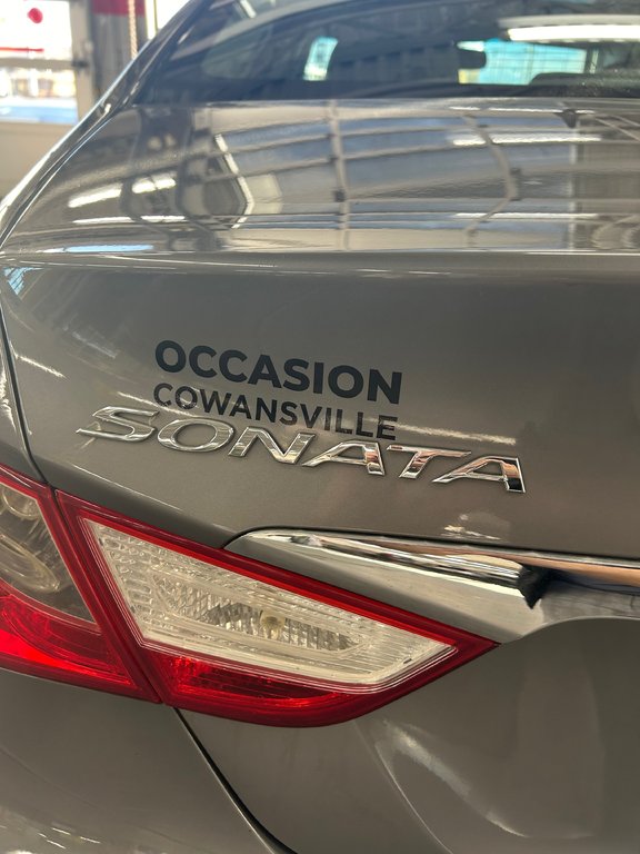 Sonata Limited 2011 à Cowansville, Québec - 6 - w1024h768px