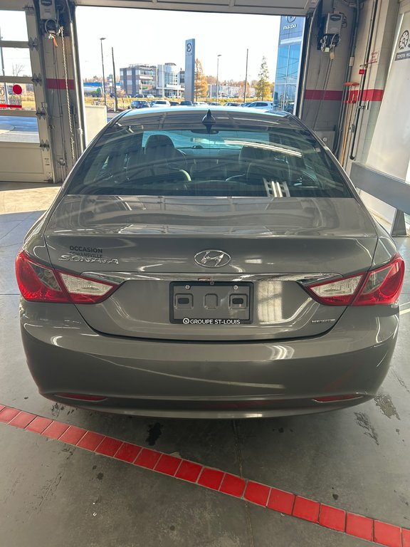 Sonata Limited 2011 à Cowansville, Québec - 4 - w1024h768px