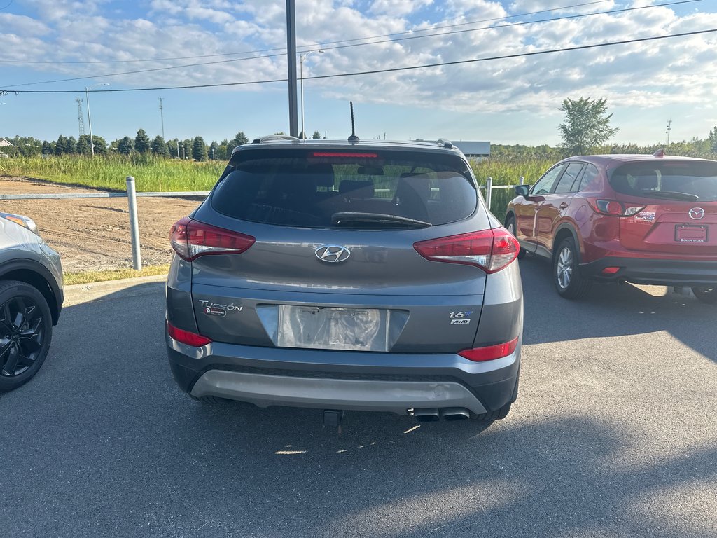 Hyundai Tucson SE CUIR TOIT PANO CAMERA VOLANT SIEGES CHAUFFANTS 2017 à Cowansville, Québec - 3 - w1024h768px