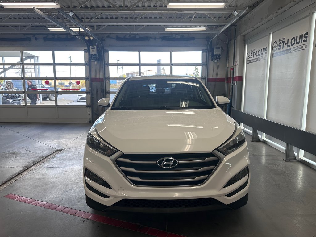 2017 Hyundai Tucson SE in Cowansville, Quebec - 9 - w1024h768px