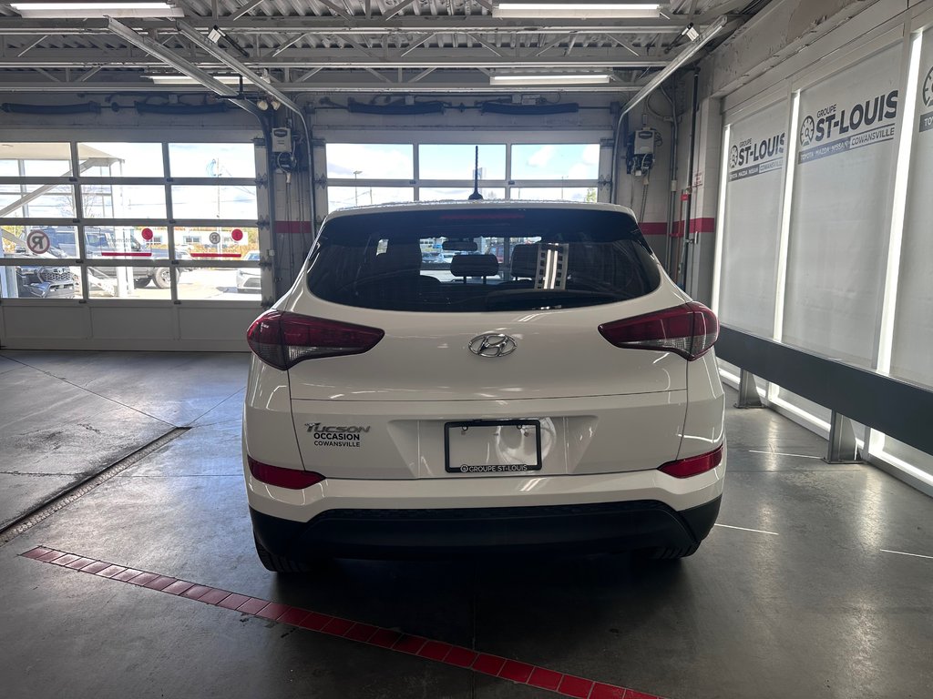 2017 Hyundai Tucson SE in Cowansville, Quebec - 4 - w1024h768px