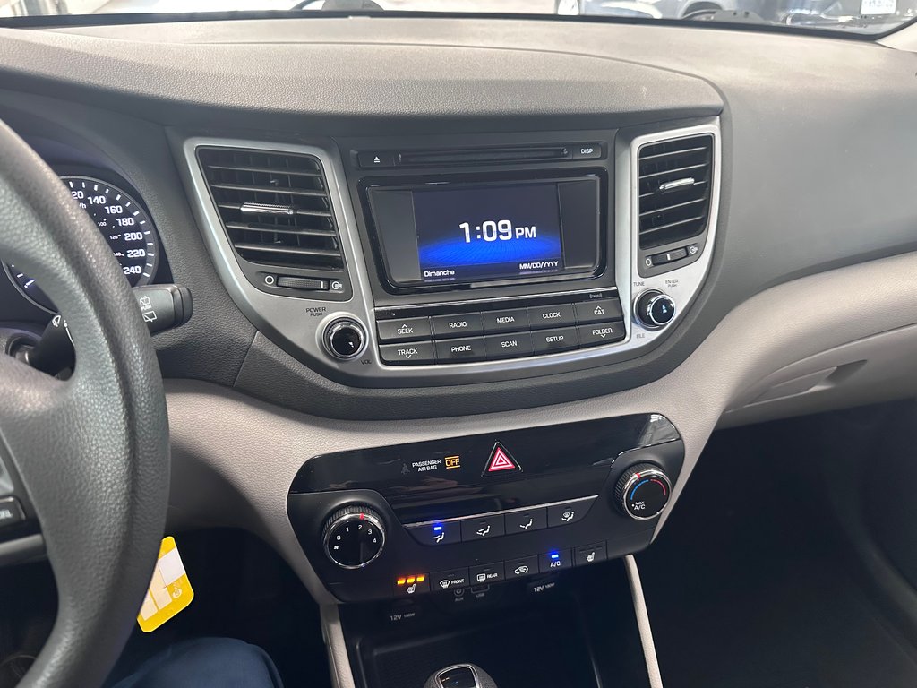 2017 Hyundai Tucson SE in Cowansville, Quebec - 26 - w1024h768px