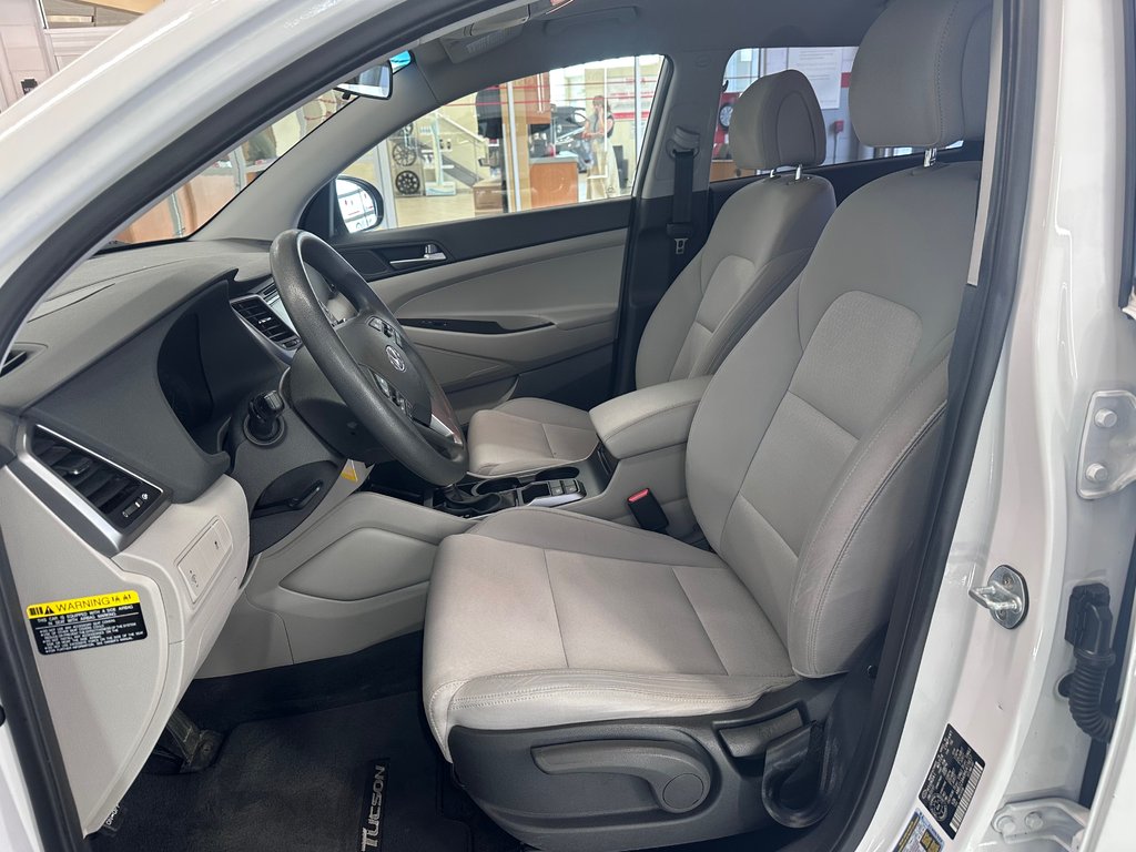 2017 Hyundai Tucson SE in Cowansville, Quebec - 19 - w1024h768px