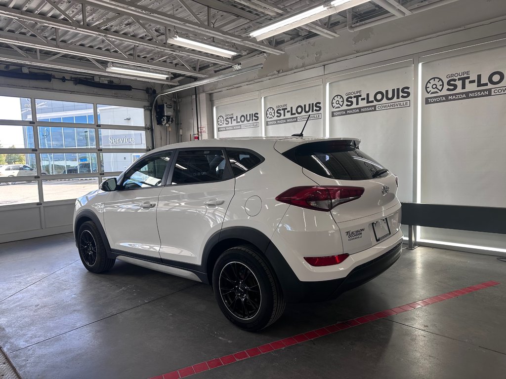 2017 Hyundai Tucson SE in Cowansville, Quebec - 3 - w1024h768px