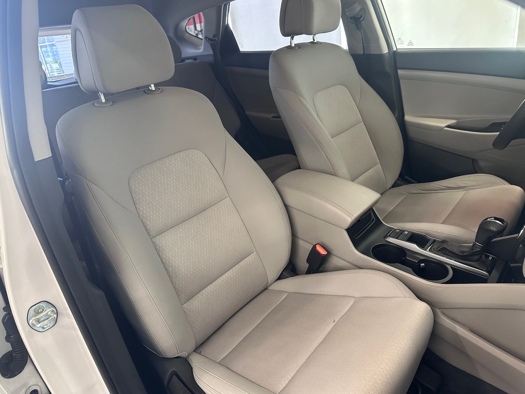 2017 Hyundai Tucson SE in Cowansville, Quebec - 18 - w1024h768px