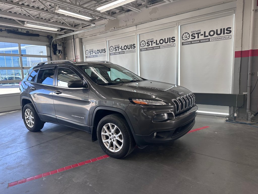 2015 Jeep Cherokee North in Cowansville, Quebec - 9 - w1024h768px