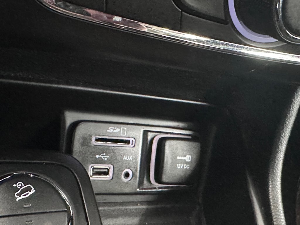 2015 Jeep Cherokee North in Cowansville, Quebec - 23 - w1024h768px