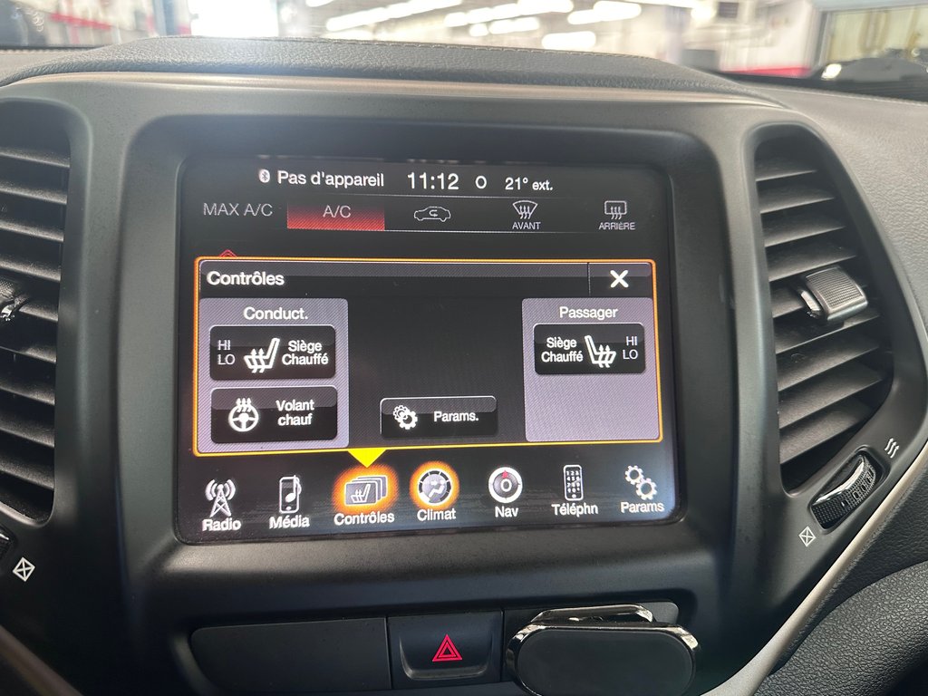 2015 Jeep Cherokee North in Cowansville, Quebec - 25 - w1024h768px