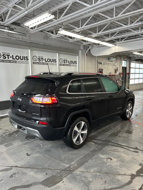 2019 Jeep Cherokee Limited in Cowansville, Quebec - 8 - w1024h768px