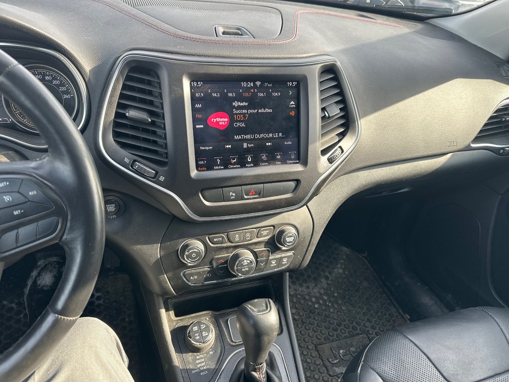 2019 Jeep Cherokee Trailhawk Elite in Cowansville, Quebec - 4 - w1024h768px