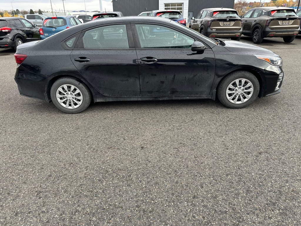2020 Kia Forte LX in Cowansville, Quebec - 3 - w1024h768px