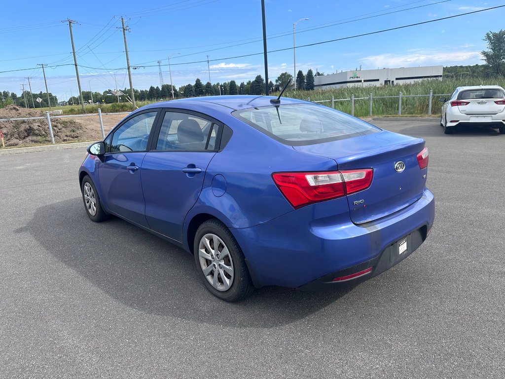 Kia Rio Base Manuelle 2013 à Cowansville, Québec - 2 - w1024h768px