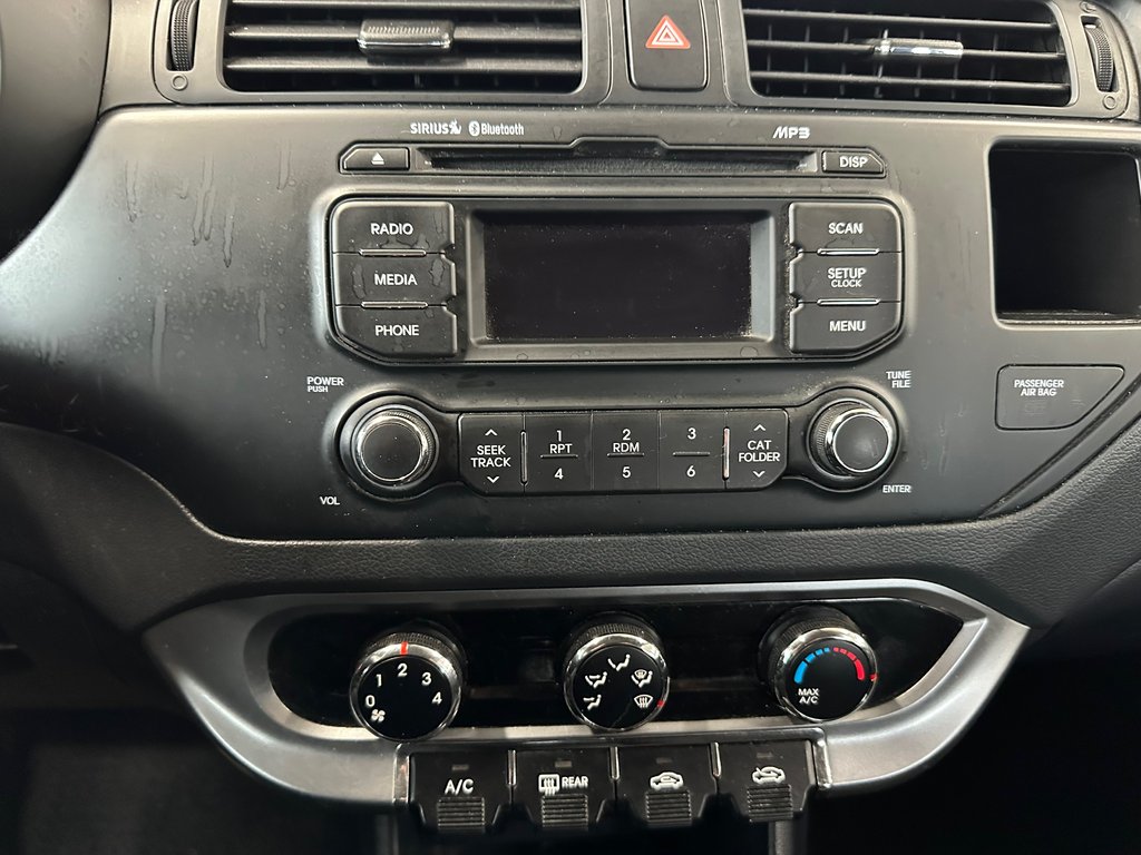 Kia Rio LX 2013 à Cowansville, Québec - 30 - w1024h768px