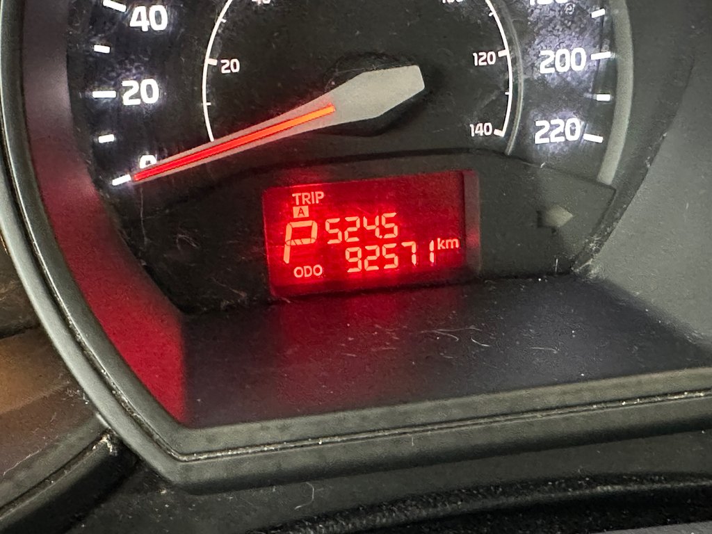 Kia Rio LX 2013 à Cowansville, Québec - 37 - w1024h768px