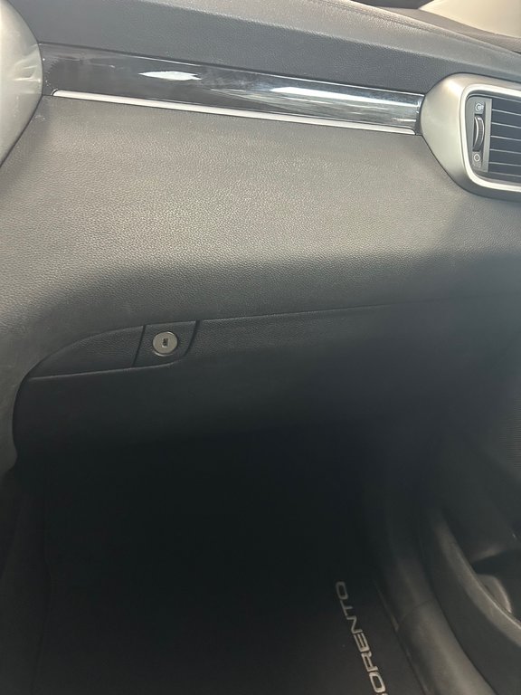 2016 Kia Sorento 2.4L LX in Cowansville, Quebec - 20 - w1024h768px