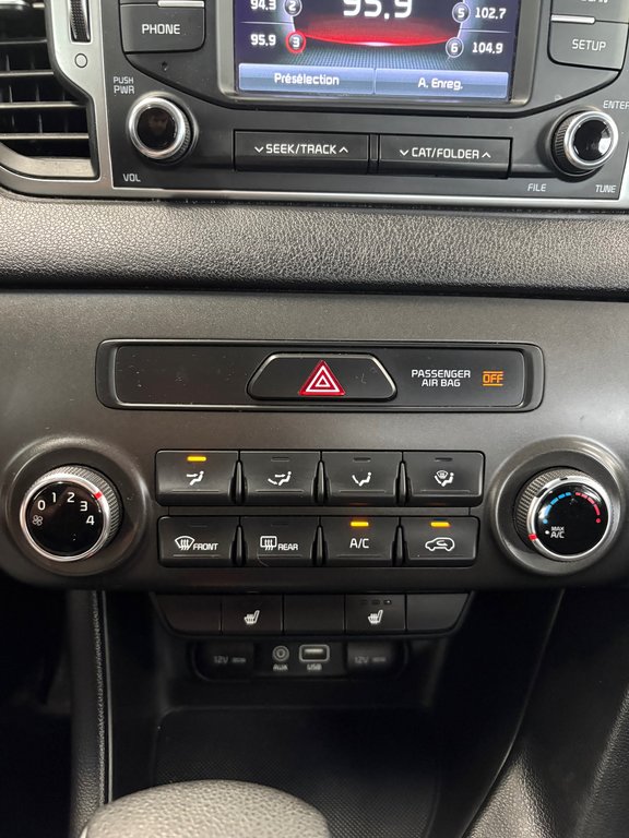 2017 Kia Sportage LX in Cowansville, Quebec - 23 - w1024h768px