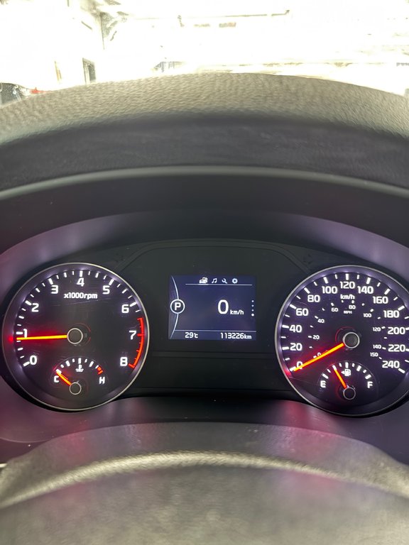 2017 Kia Sportage LX in Cowansville, Quebec - 33 - w1024h768px