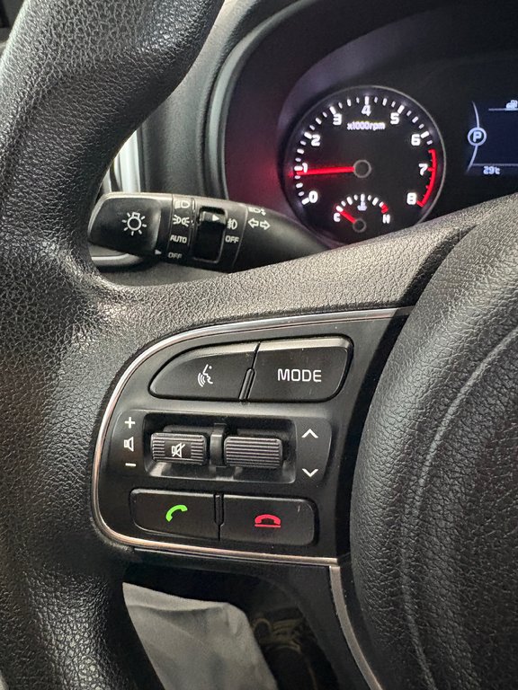 2017 Kia Sportage LX in Cowansville, Quebec - 30 - w1024h768px