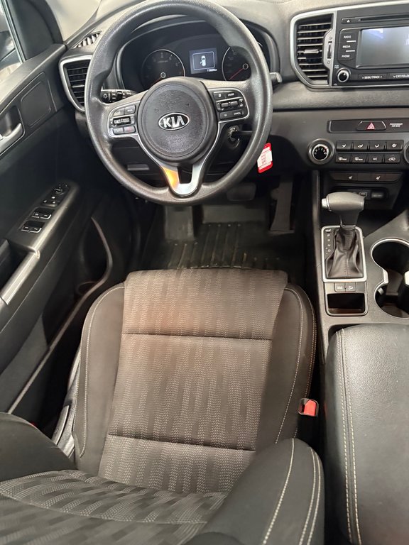 2017 Kia Sportage LX in Cowansville, Quebec - 14 - w1024h768px