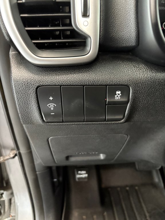 2017 Kia Sportage LX in Cowansville, Quebec - 18 - w1024h768px