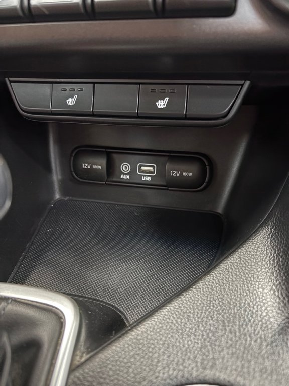 2017 Kia Sportage LX in Cowansville, Quebec - 24 - w1024h768px
