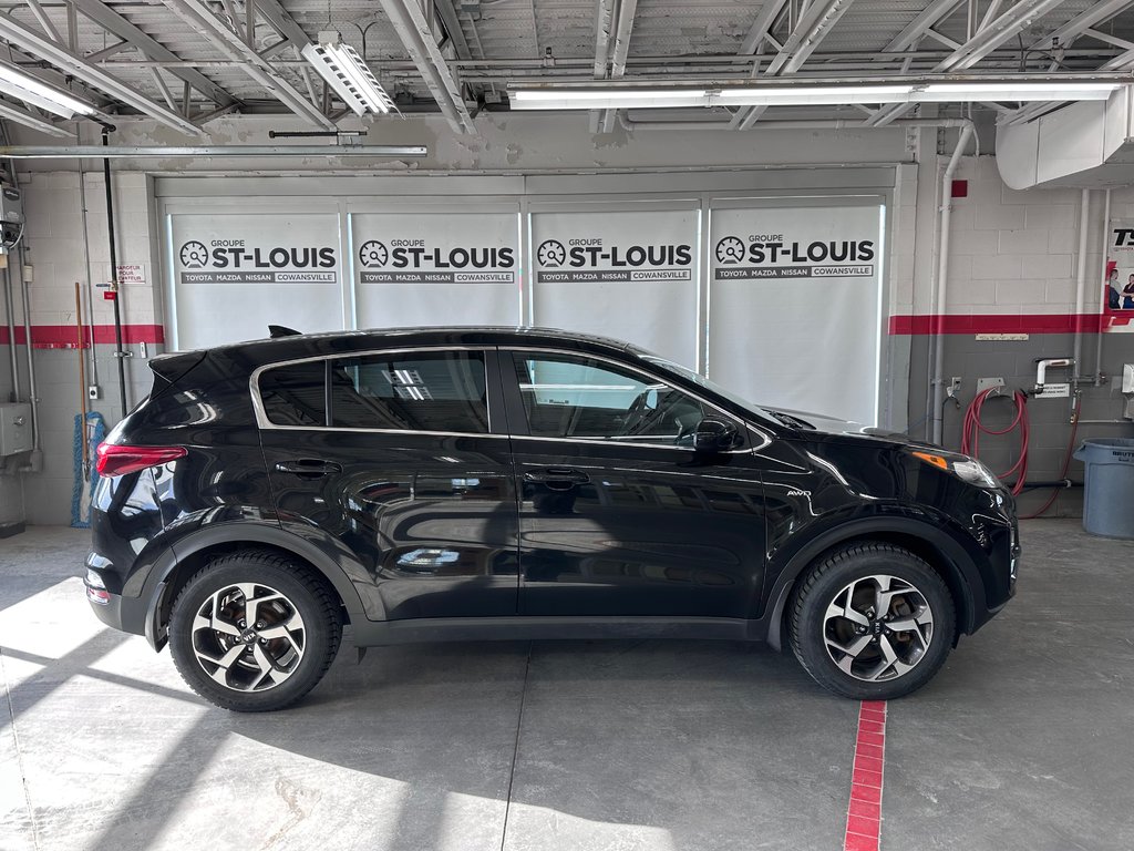 Kia Sportage LX / AWD 2021 à Cowansville, Québec - 28 - w1024h768px