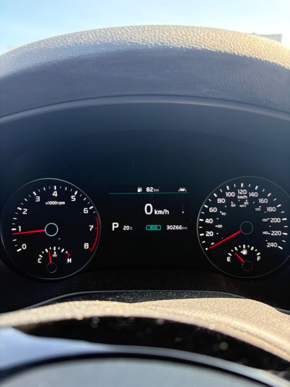 2022 Kia Sportage EX / AWD in Cowansville, Quebec - 12 - w1024h768px