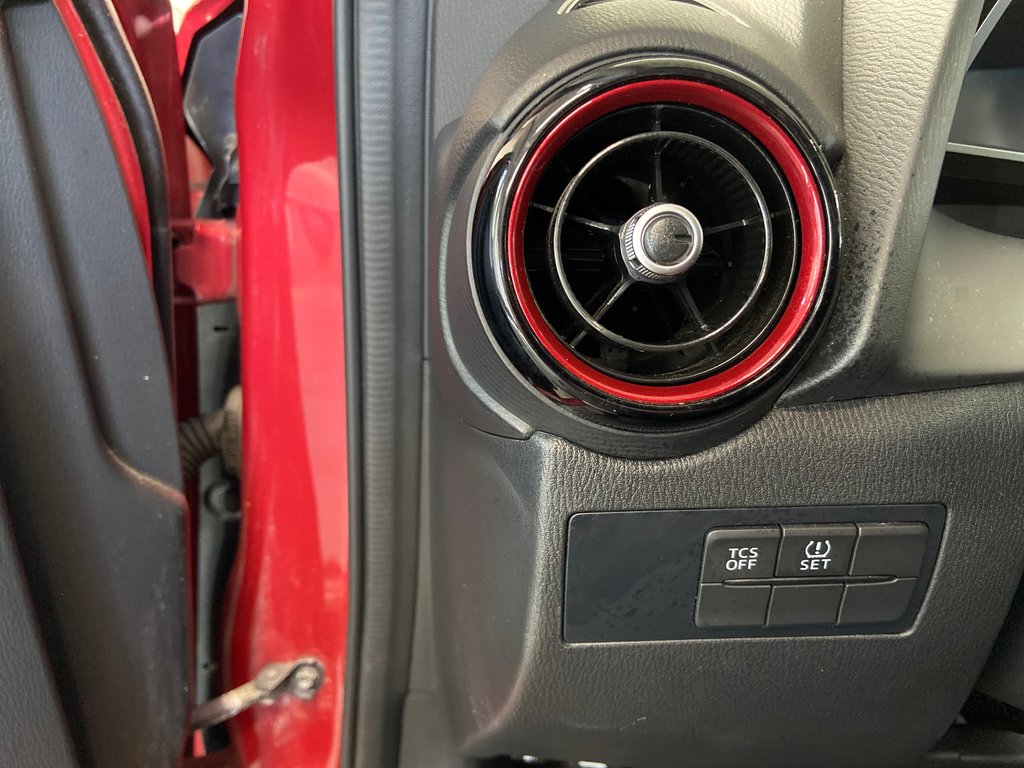 2016 Mazda CX-3 GS TA in Cowansville, Quebec - 23 - w1024h768px