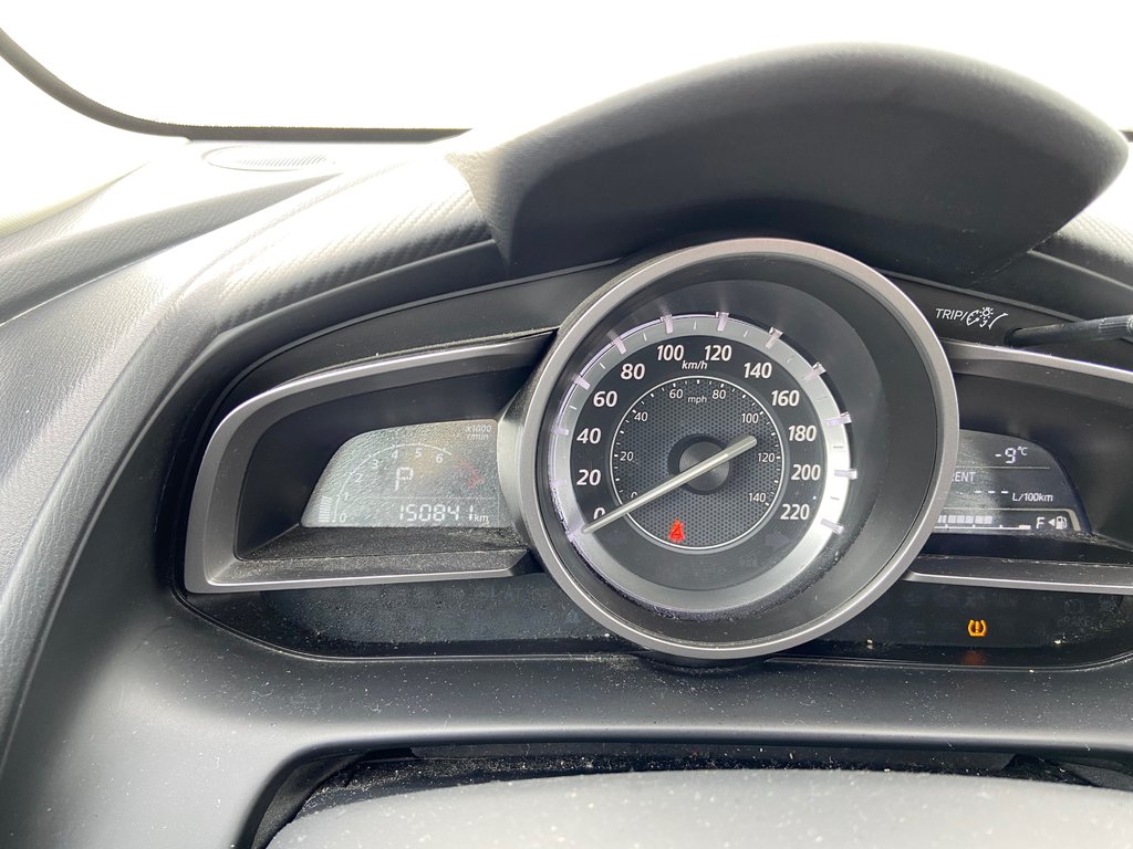 2016 Mazda CX-3 GX in Cowansville, Quebec - 10 - w1024h768px