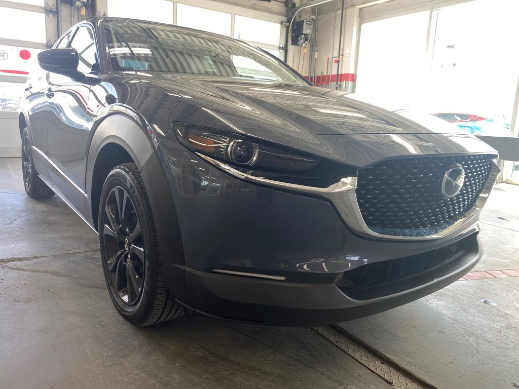 2021 Mazda CX-30 GT w/Turbo in Cowansville, Quebec - 4 - w1024h768px