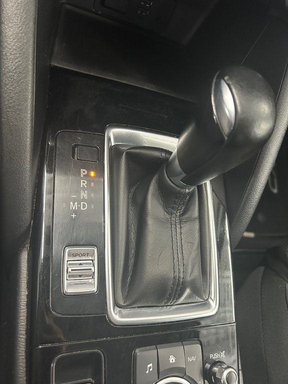 2016 Mazda CX-5 GX in Cowansville, Quebec - 25 - w1024h768px