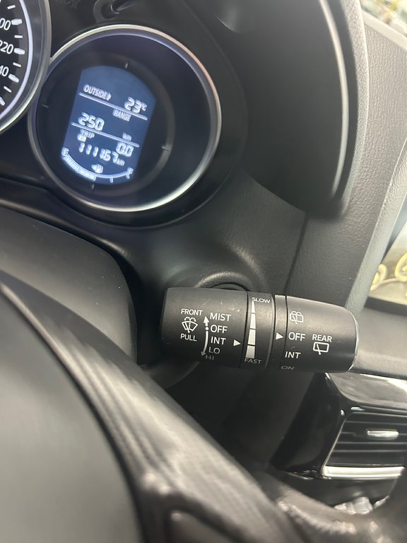 2016 Mazda CX-5 GX in Cowansville, Quebec - 34 - w1024h768px
