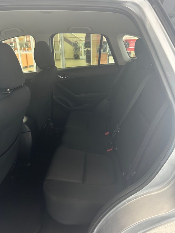 2016 Mazda CX-5 GX in Cowansville, Quebec - 14 - w1024h768px