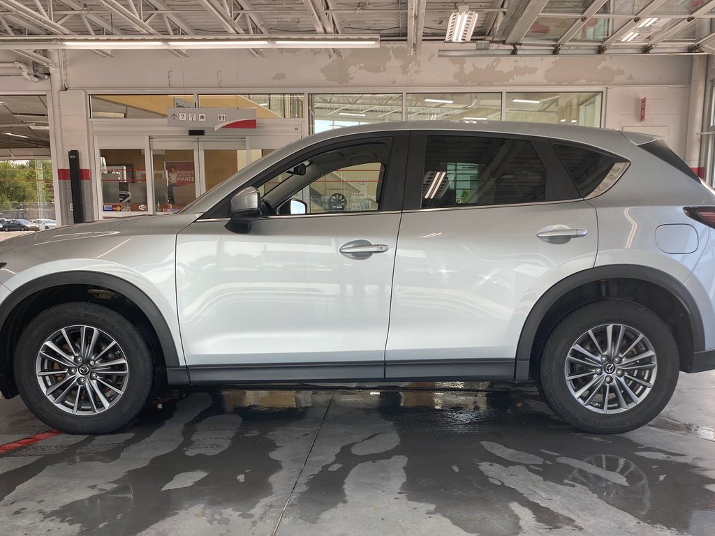 2017 Mazda CX-5 GS AWD in Cowansville, Quebec - 2 - w1024h768px