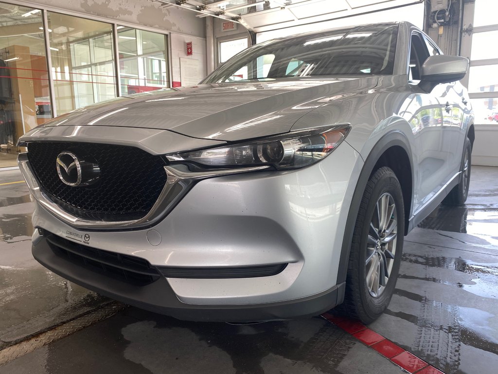 2017 Mazda CX-5 GS AWD in Cowansville, Quebec - 1 - w1024h768px