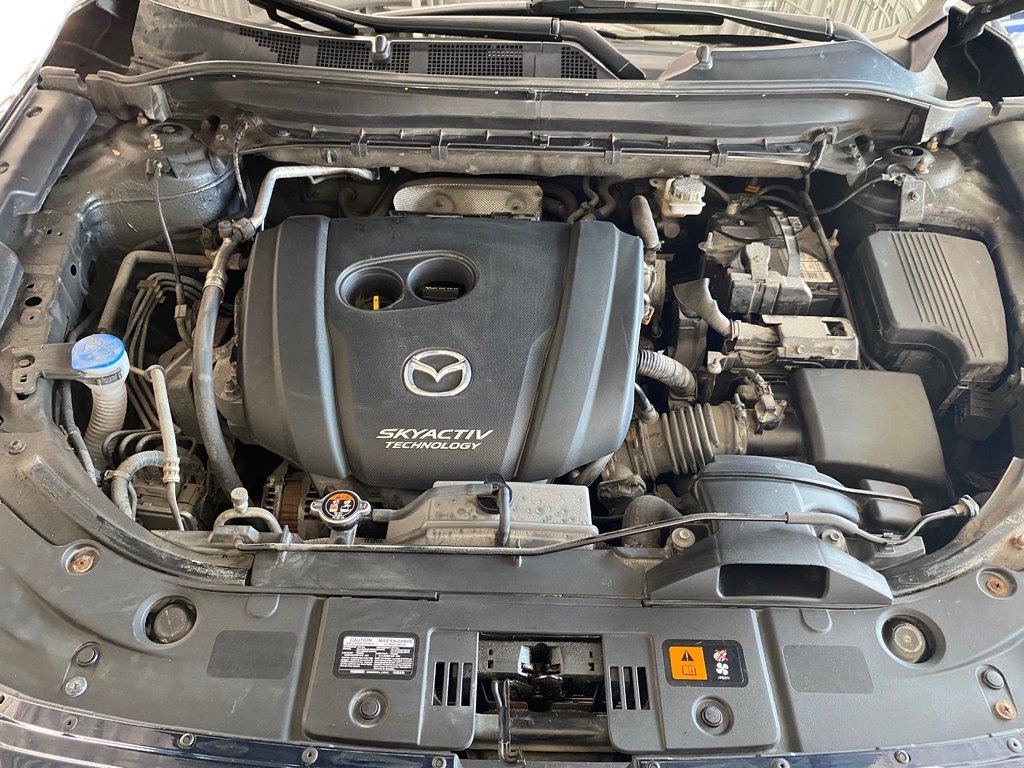 2019 Mazda CX-5 GS AWD in Cowansville, Quebec - 15 - w1024h768px