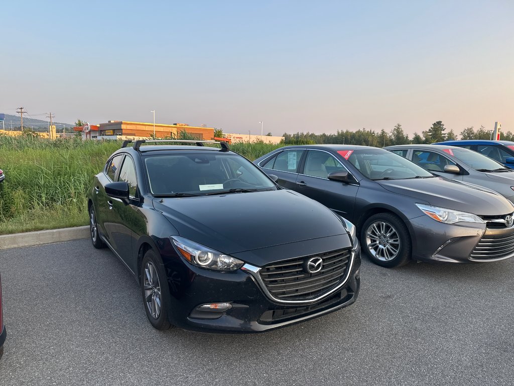 2018 Mazda 3 Sport GS in Cowansville, Quebec - 2 - w1024h768px