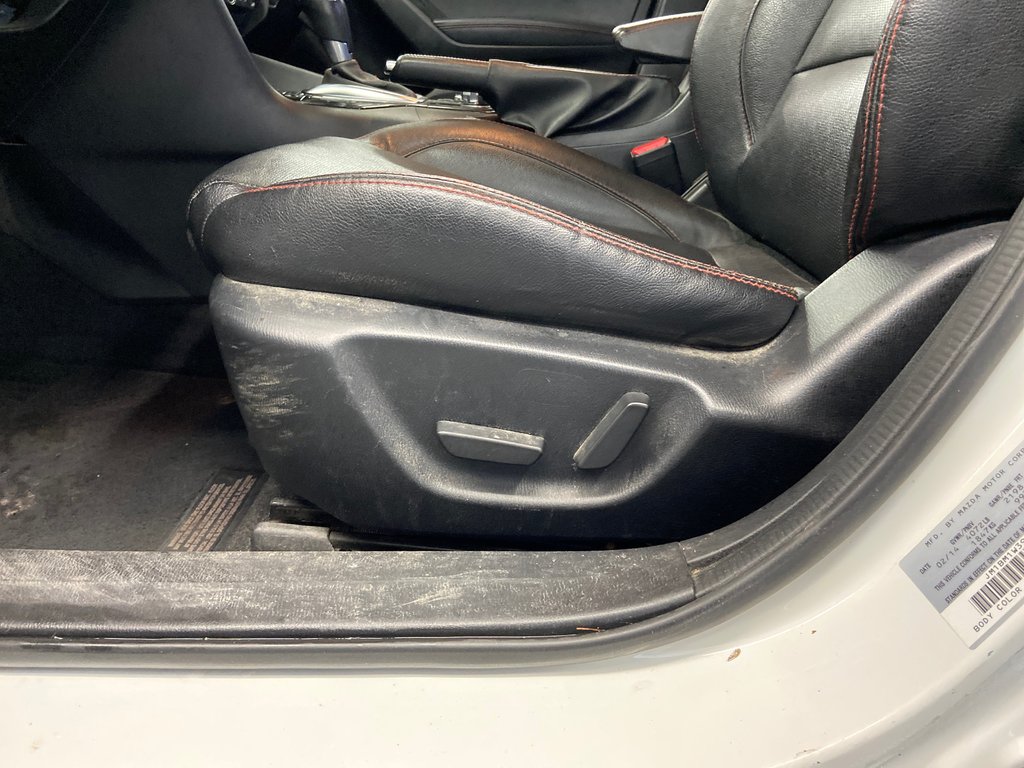 Mazda 3 GT-SKY 2014 à Cowansville, Québec - 25 - w1024h768px