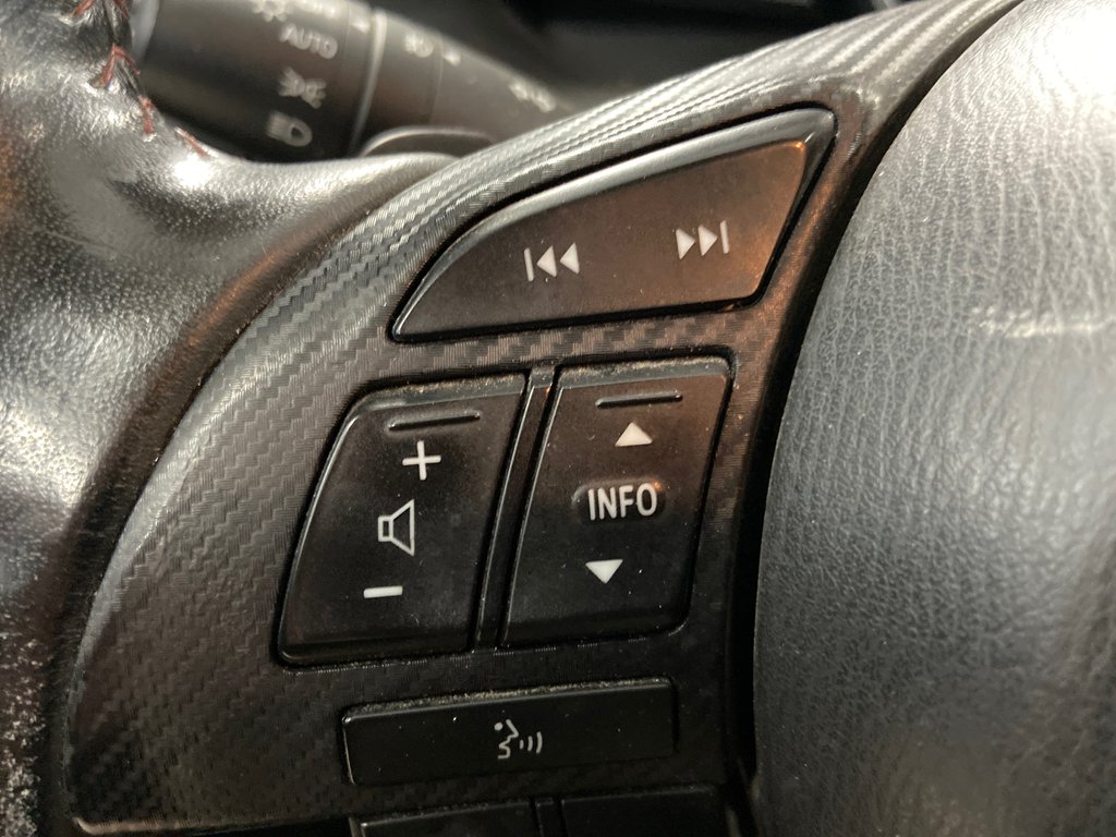 Mazda 3 GT-SKY 2014 à Cowansville, Québec - 38 - w1024h768px