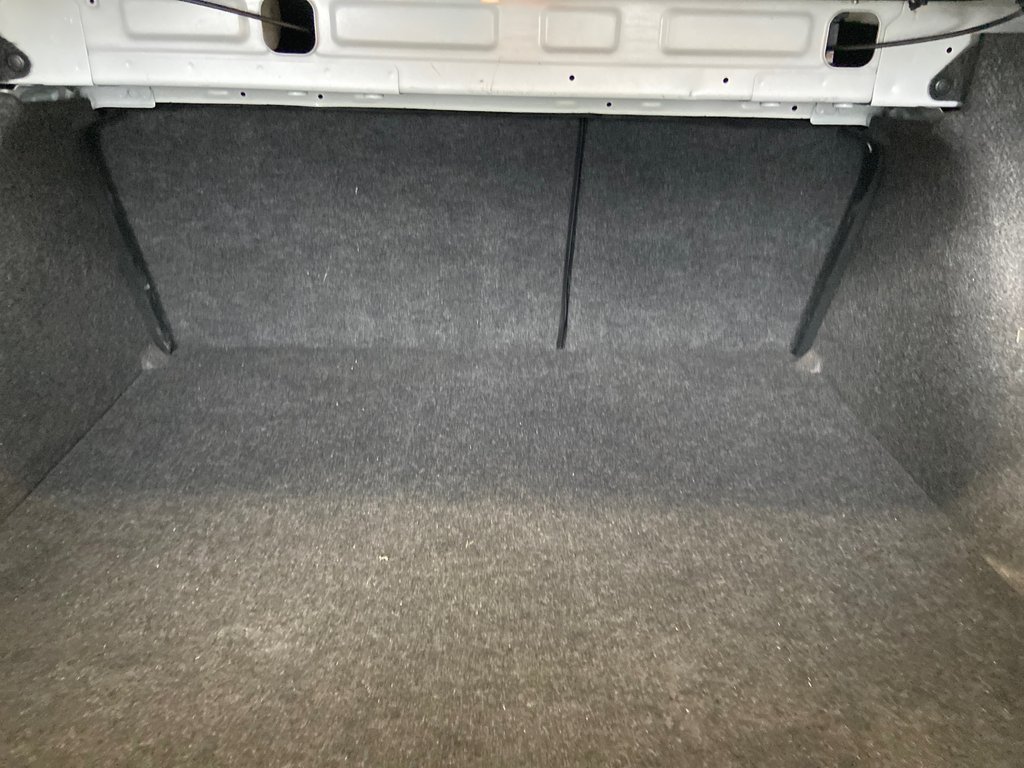 Mazda 3 GT-SKY 2014 à Cowansville, Québec - 9 - w1024h768px