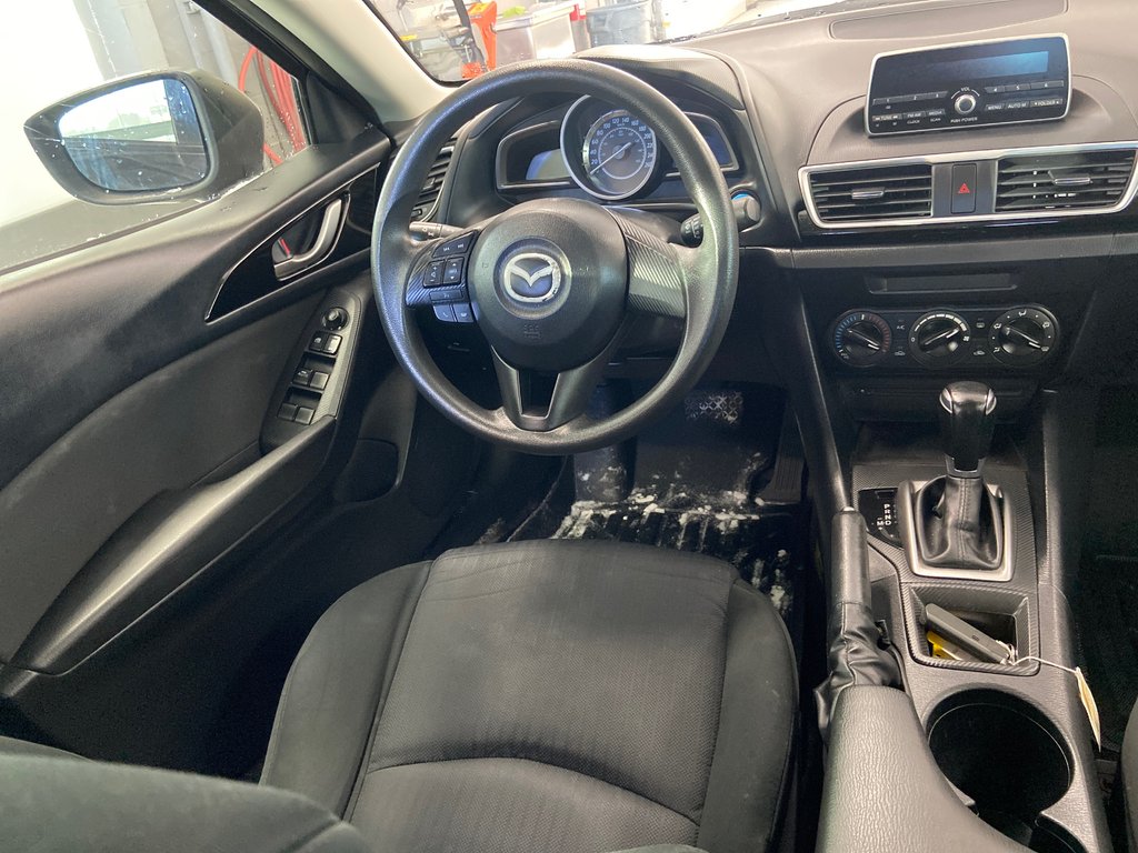 Mazda 3  2015 à Cowansville, Québec - 27 - w1024h768px