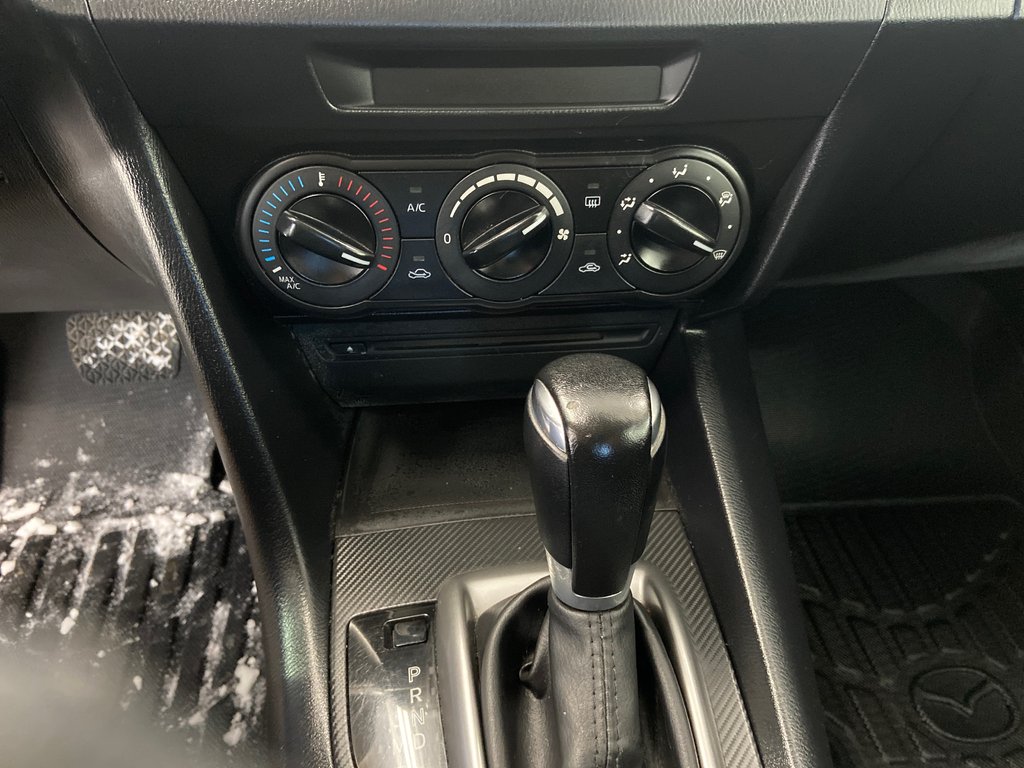 Mazda 3  2015 à Cowansville, Québec - 32 - w1024h768px